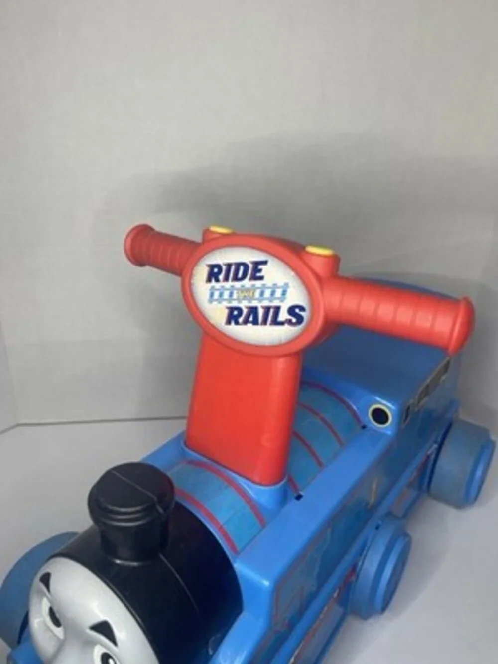 RARE Jakks Pacific Thomas The Train Tank Engine Activity Ride On Push N’ Scoot - Picture 2 of 13